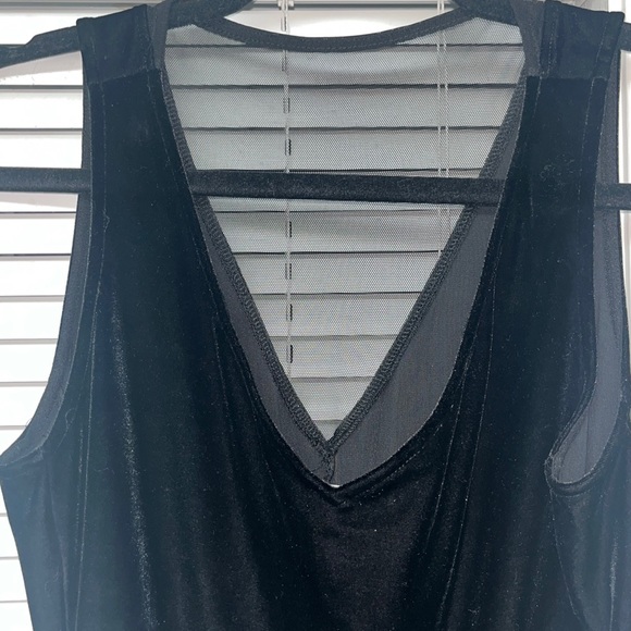 Velvet black Dress - Picture 2 of 3